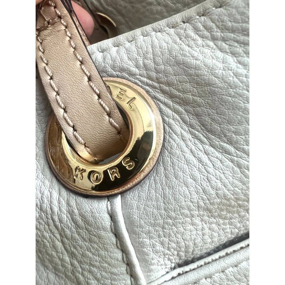 Michael Kors Textured Pebbled Leather Shoulder Bag in Off White - Picture 8 of 12